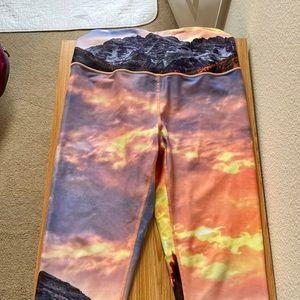 Womens Colorado scenery leggings